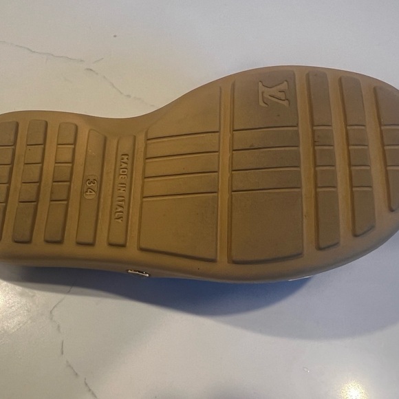 Louis Vuitton, Vintage, pool pillow, monogram Slides. Brown Tan LV 34 4 Sandals. - Picture 8 of 9